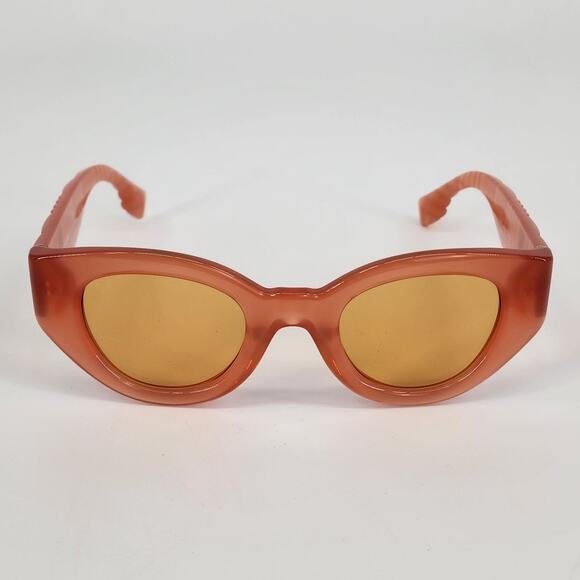 Burberry Meadow Orange Phantos Women's Sunglasses Women’s Size: 47x25x140 - Picture 4 of 13